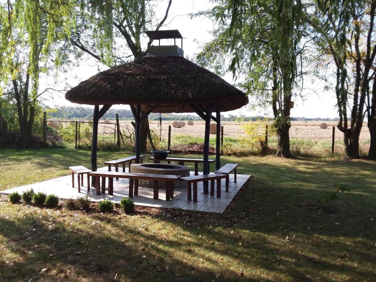 Herberg Tisza Tiszabábolna Екстериор снимка